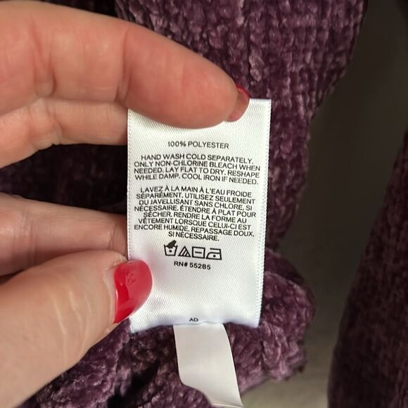 Express cropped v neck 100% polyester Purple Sz M NWT mid sleeves - Picture 5 of 7